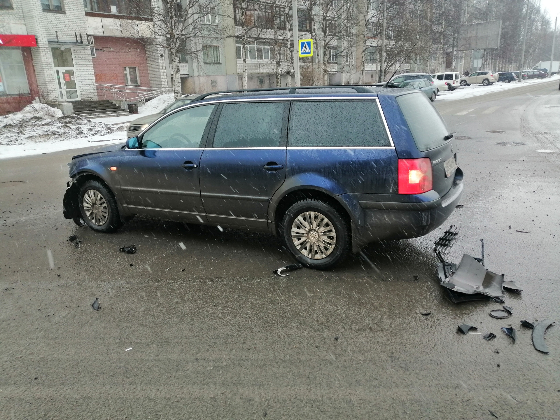 Включи реальные аварии. Реальные автокатастрофы. Машин аварии в реальной жизни. Фото ДТП Фольксваген Пассат b6 седан.