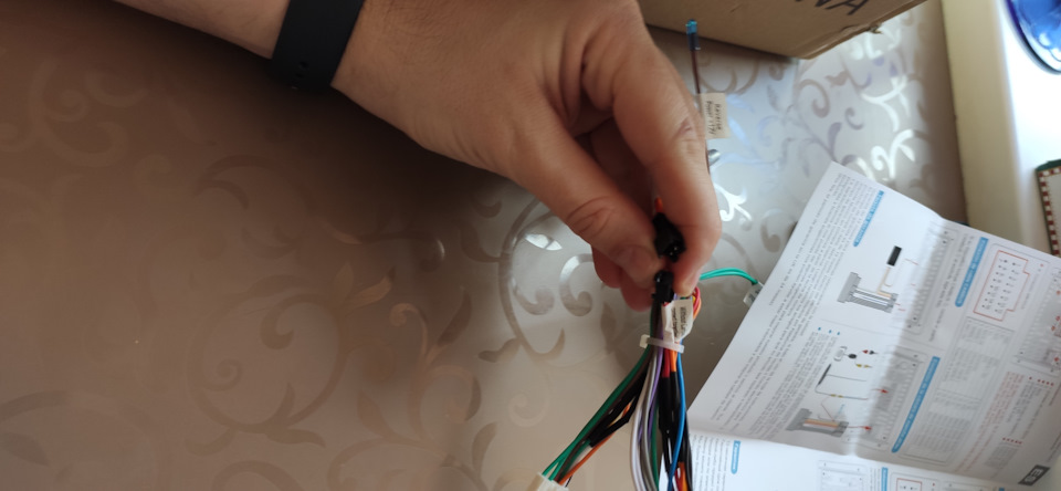 Подключение китайской магнитолы Isudar. Canbus — Volkswagen Polo Sedan ...