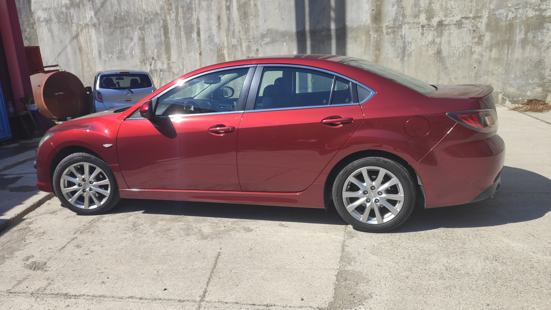 Диски мазда 6. Mazda 6 GH. Диски Мазда 6 GJ. Mazda 6 GJ на 17 дисках. Mazda 6 32v Copper Red.