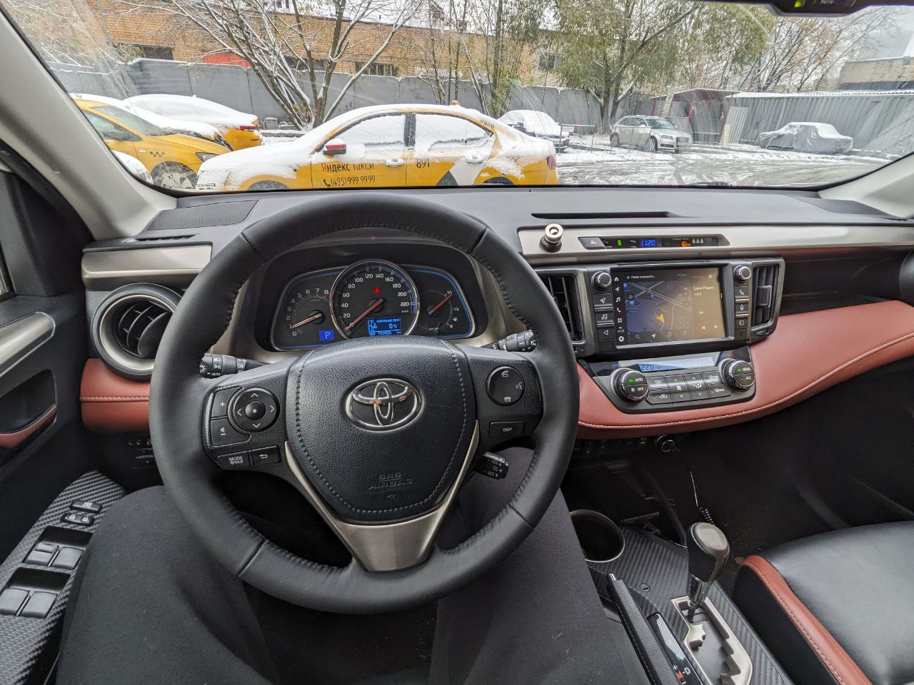 Перетяжка руля. Тюнинг салона Toyota RAV4 2.0i 4WD (Тойота РАВ-4) 2014