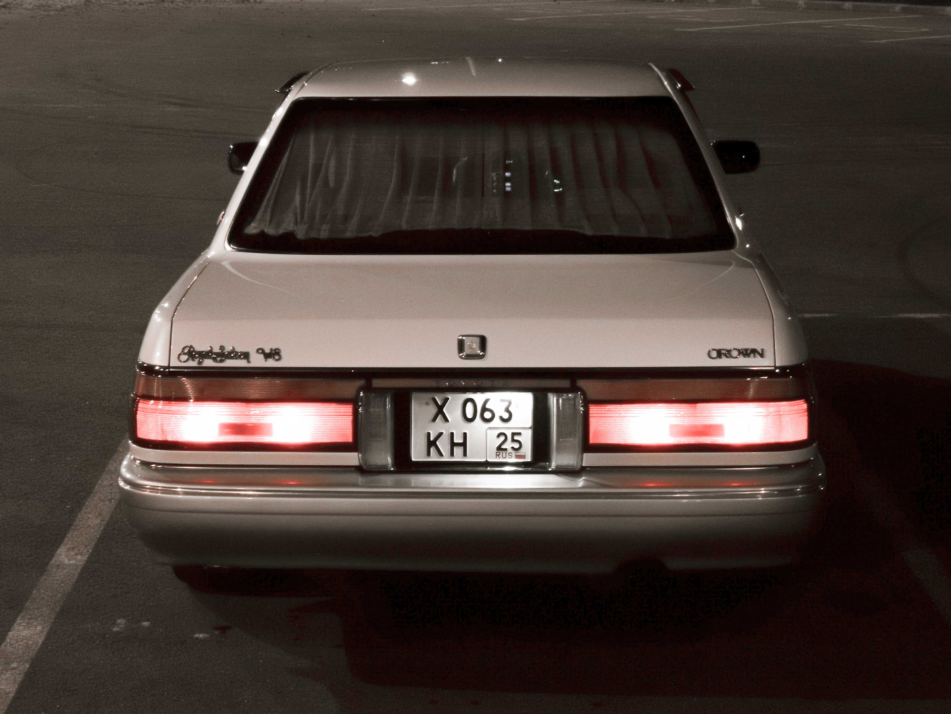 Toyota crown задний. Crown s130. Тойота Краун s130. Toyota Crown s130 сзади. Toyota Crown, 1990 сзади.