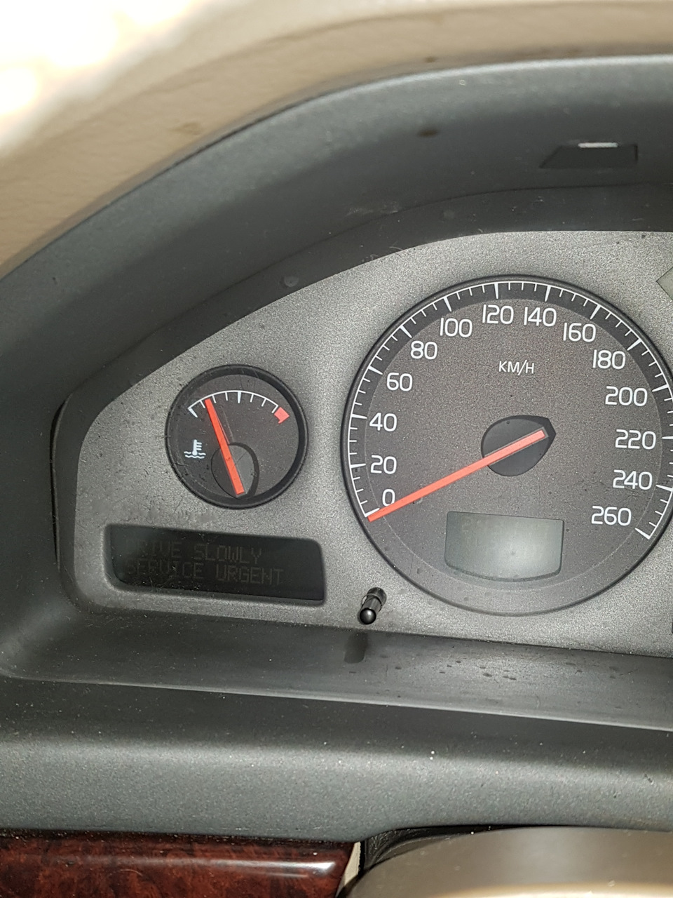 s80 drive slowly service urgent — Volvo S80 I, 2,4 л., 2000 года