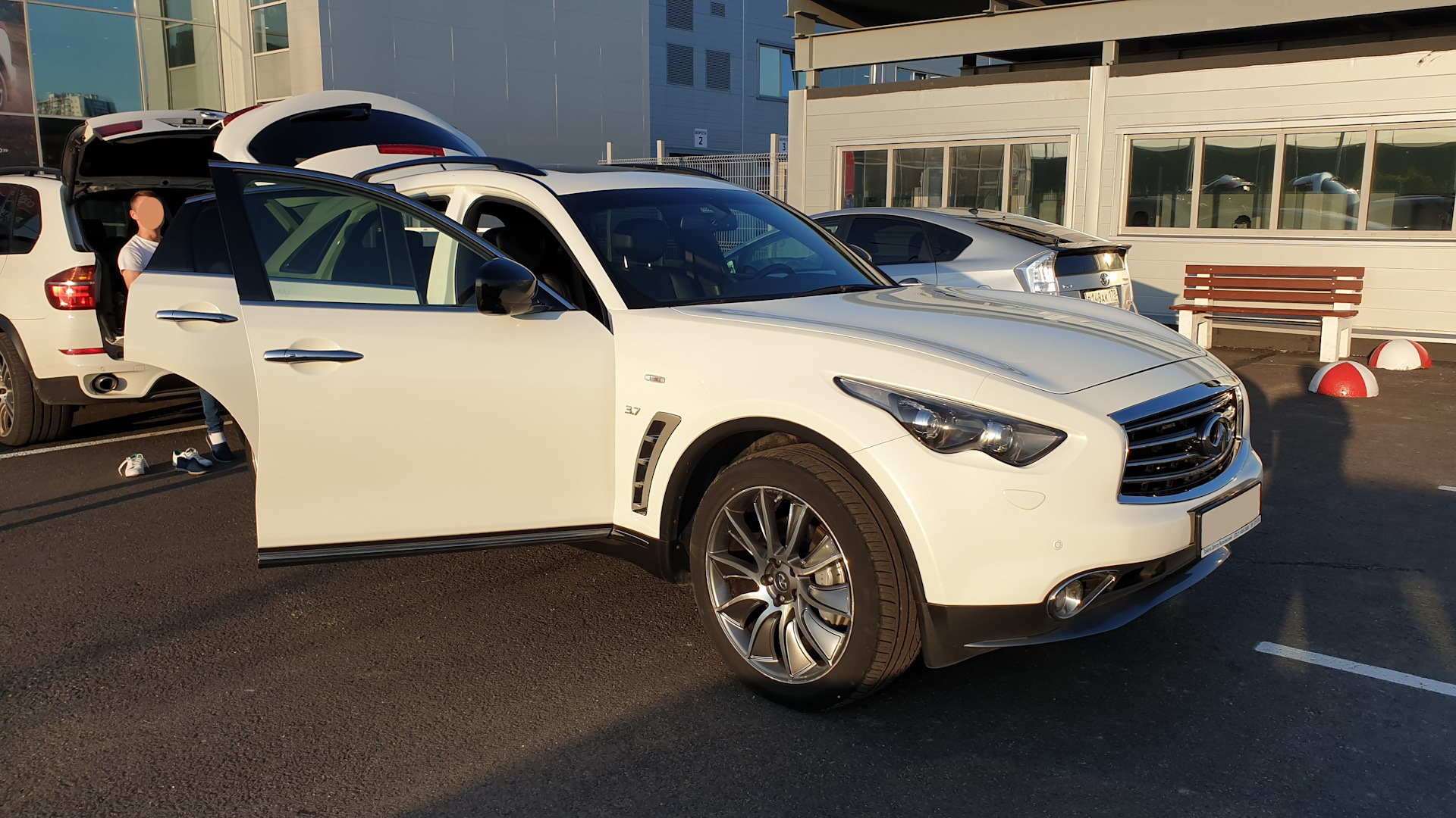 Р‘РµР»С‹Р№ С„РёРЅРёРє qx70