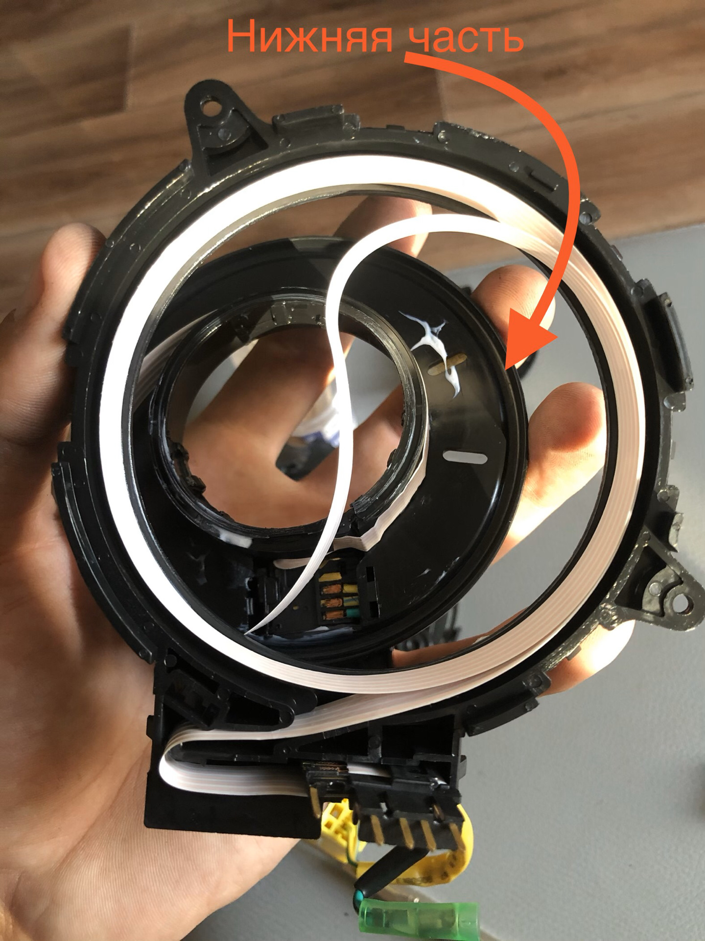 Подрулевой шлейф патрол у61. Как правильно намотать подрулевой шлейф субару аутбек 2000. Подрулевой шлейф укладка subaru. Подрулевой шлейф тойота камри 40. Уложить подрулевой шлейф.