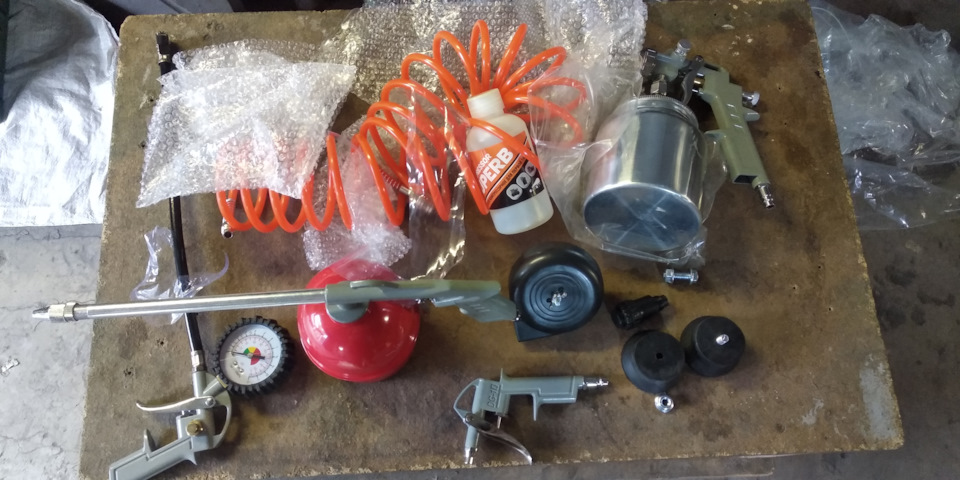 Компрессор PATRIOT EURO 50-260K + набор пневиоинструмента KIT 5В 1.8 ...
