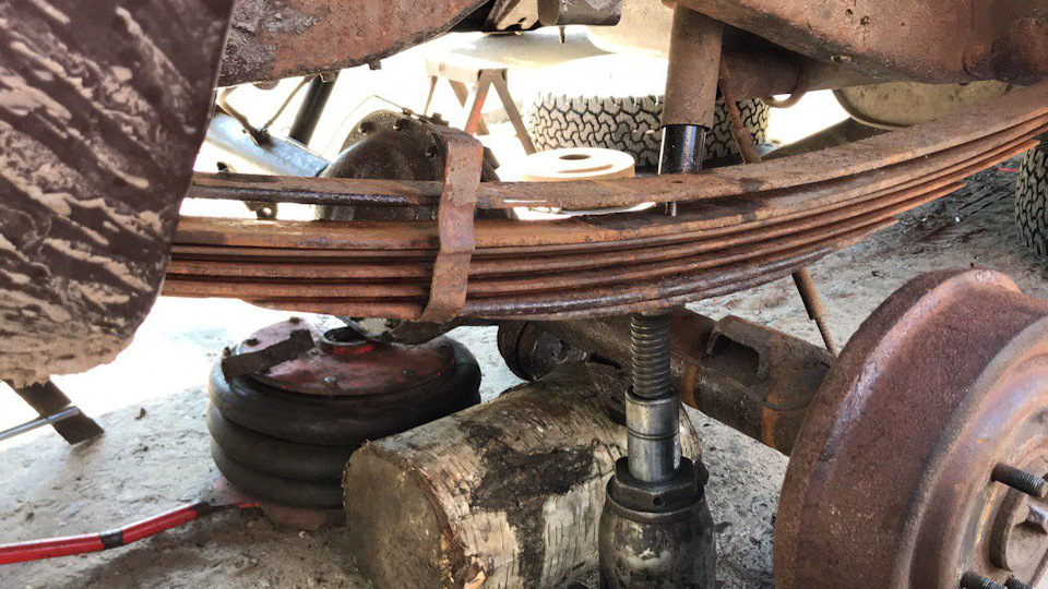 Как заменить рессоры в ford econoline ? — Ford E-Series (3G), 5 л, 1987 ...