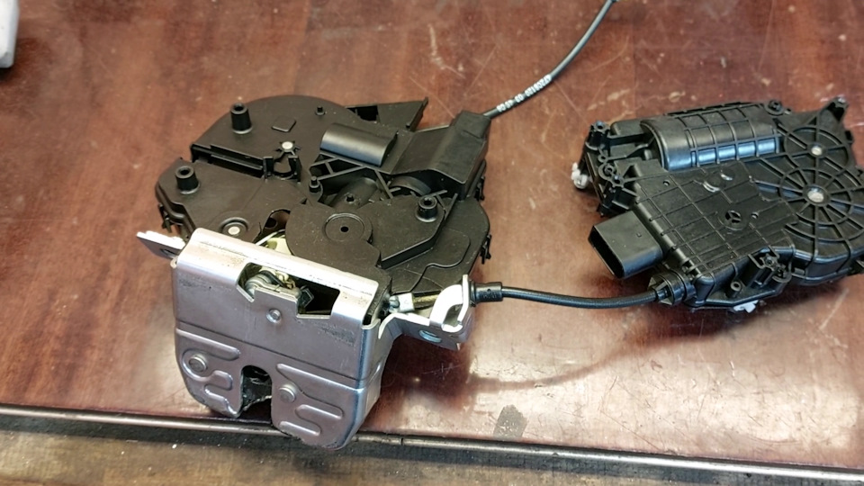 Причина поломки замка VOLVO XC70 — Volvo XC70 III, 2,4 л, 2009 года ...