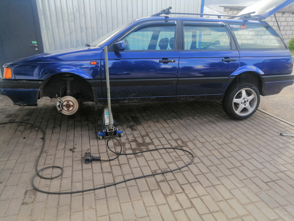 Фото в бортжурнале Volkswagen Passat Variant (B3)