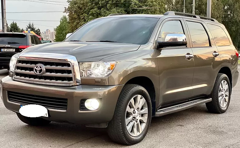 Toyota sequoia 5.7