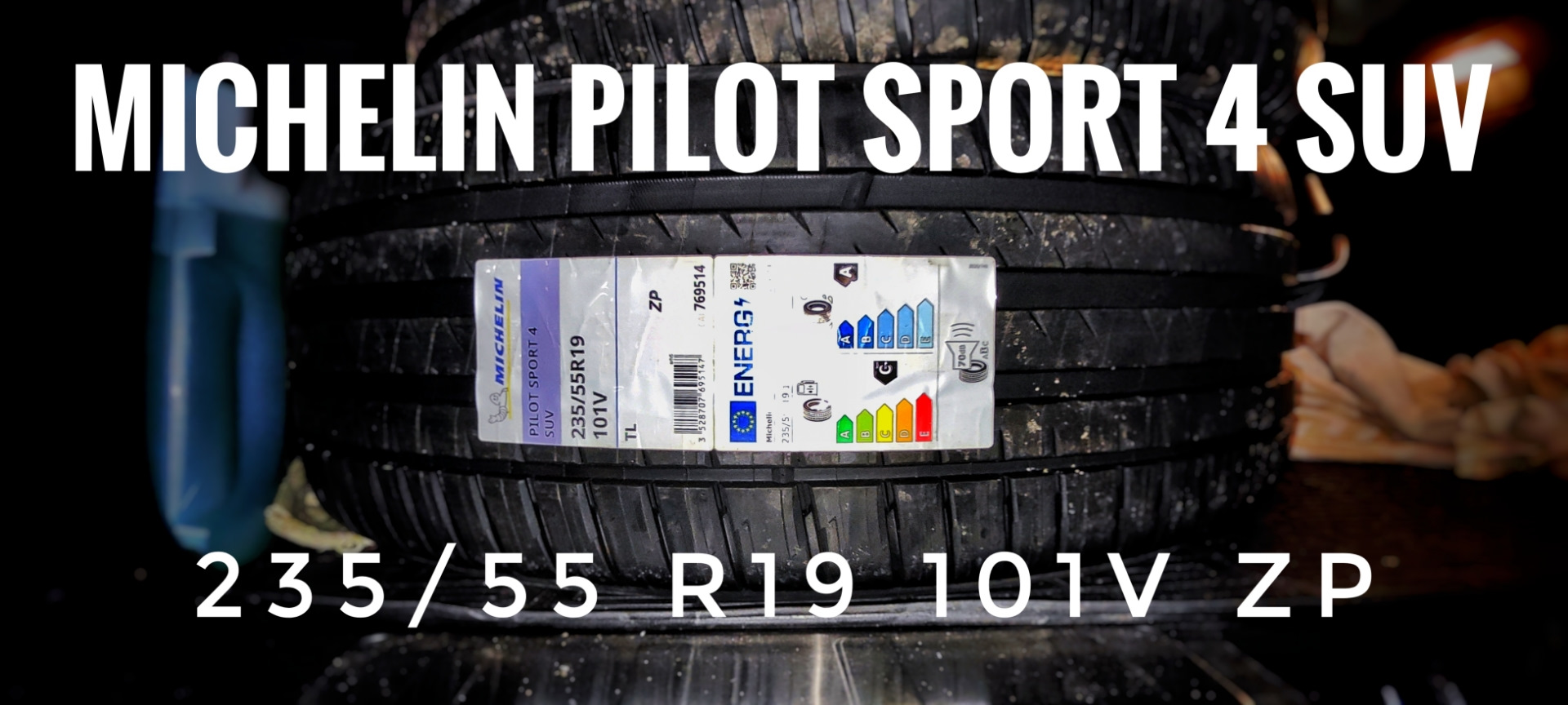 Pilot sport 4 suv отзывы. Мишлен пилот спорт 4 ZP. Pilot Sport 4 ZP. Этикетка давление в шинах Geely Atlas Pro.