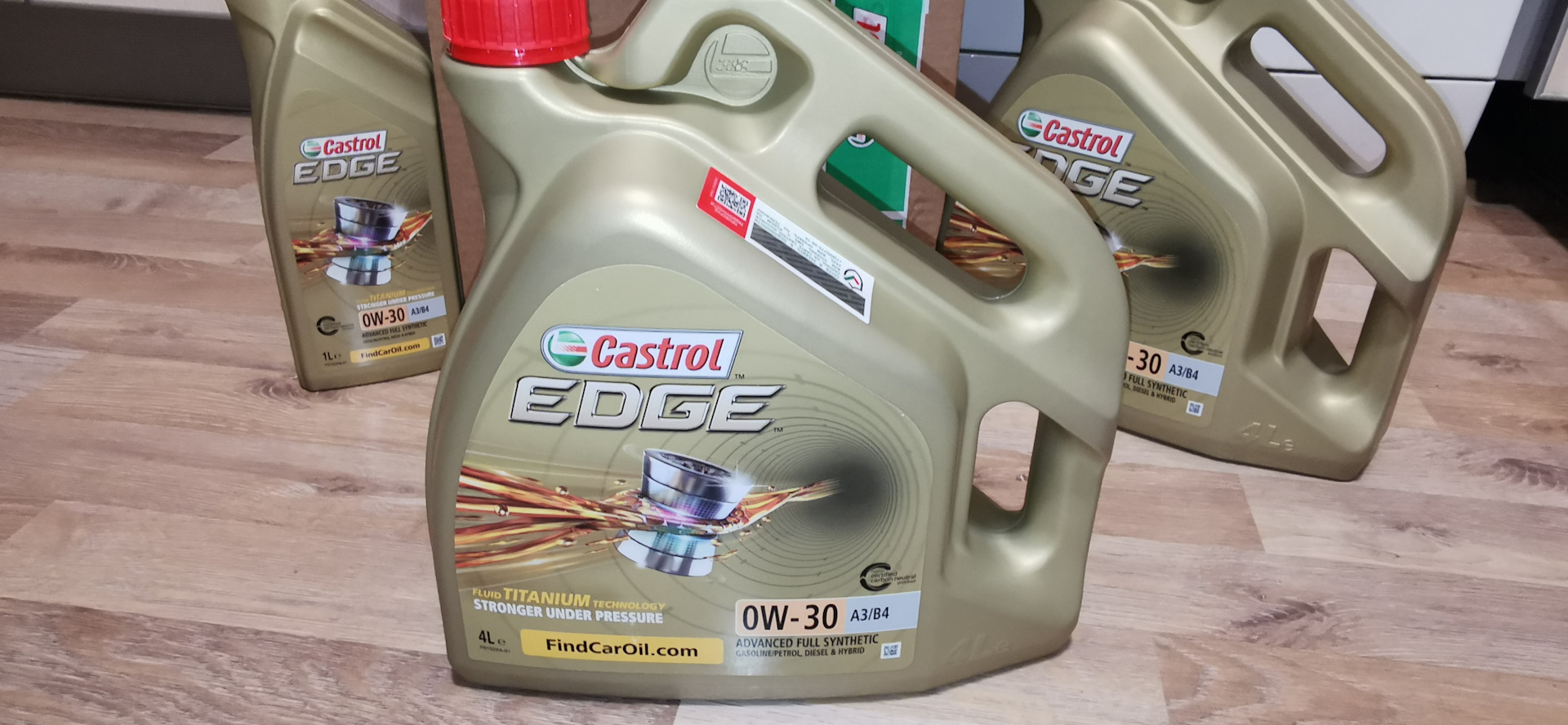 Йети моторное масло. 83222365987 Аналог Castrol. Castrol Edge Япония. Castrol 0w30 фото.