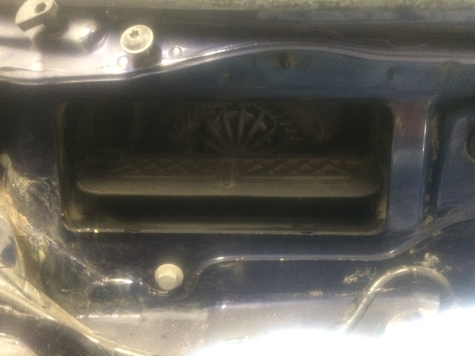 Защитная сеточка для печки — Skoda Fabia Combi Mk1, 1,4 л, 2003 года ...