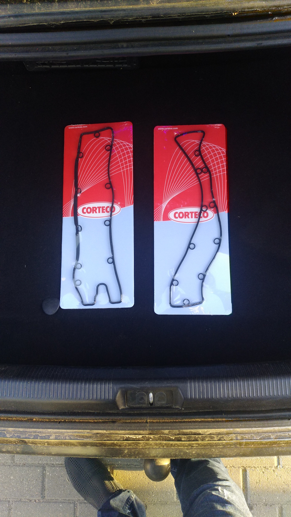 Прокладки клапанной крышки — Peugeot 607, 2,2 л, 2000 года | своими ...