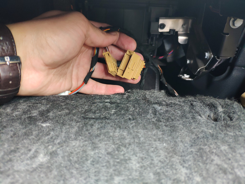 0aAAAgJerOA 960 Как открыть бардачок ауди а6