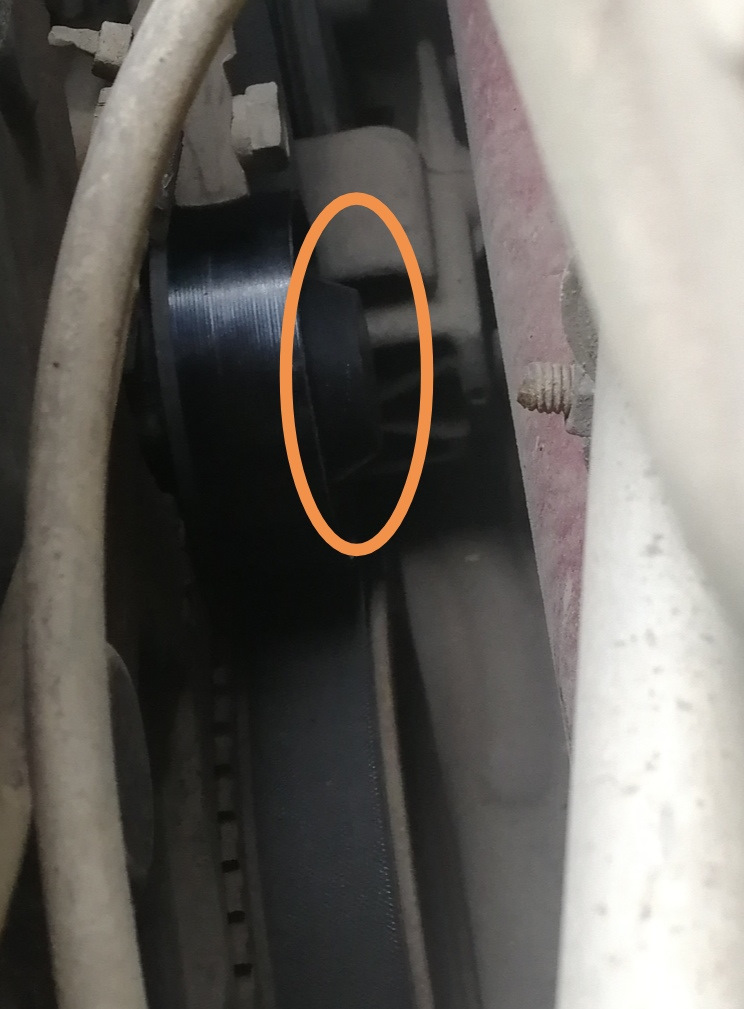 Пробка Meyle на расширительный бачок. Помял диск в яме. ТО и мелочи ...