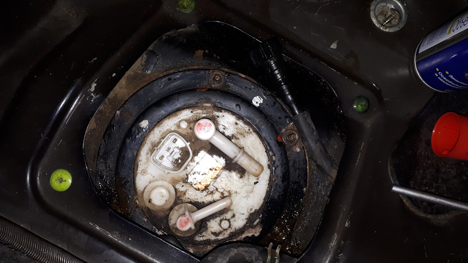 Топливный фильтр Nipparts — Mitsubishi Lancer IX, 2 л, 2006 года ...