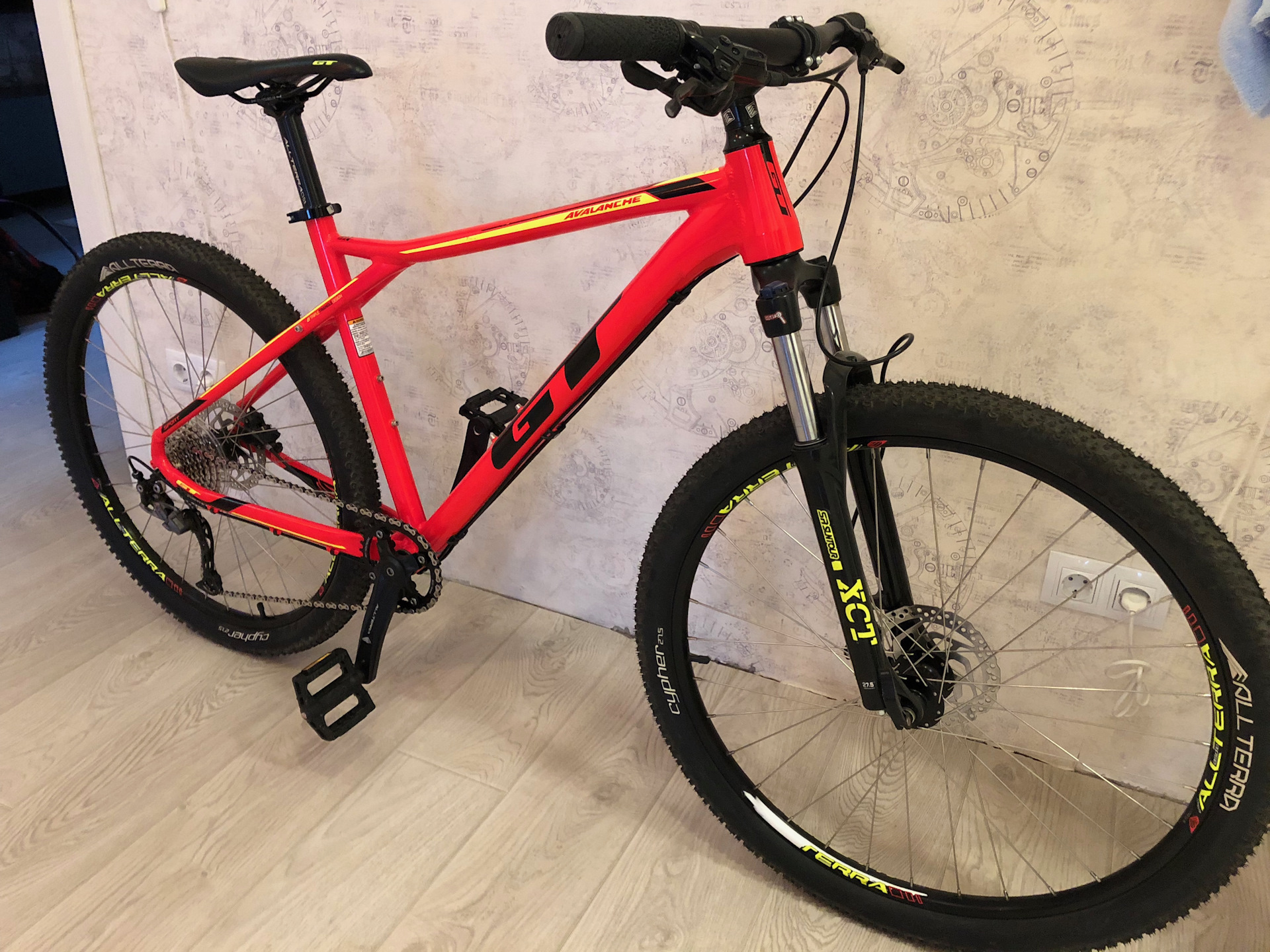 Gt avalanche cheap sport 2018