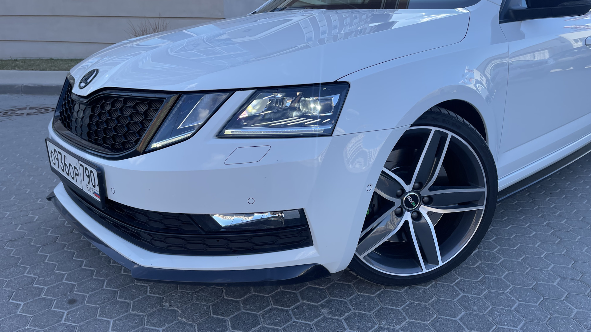 Skoda Octavia A7 Mk3 1.4 бензиновый 2019 | Октаха Аля RS 1.4 на дсг на  DRIVE2