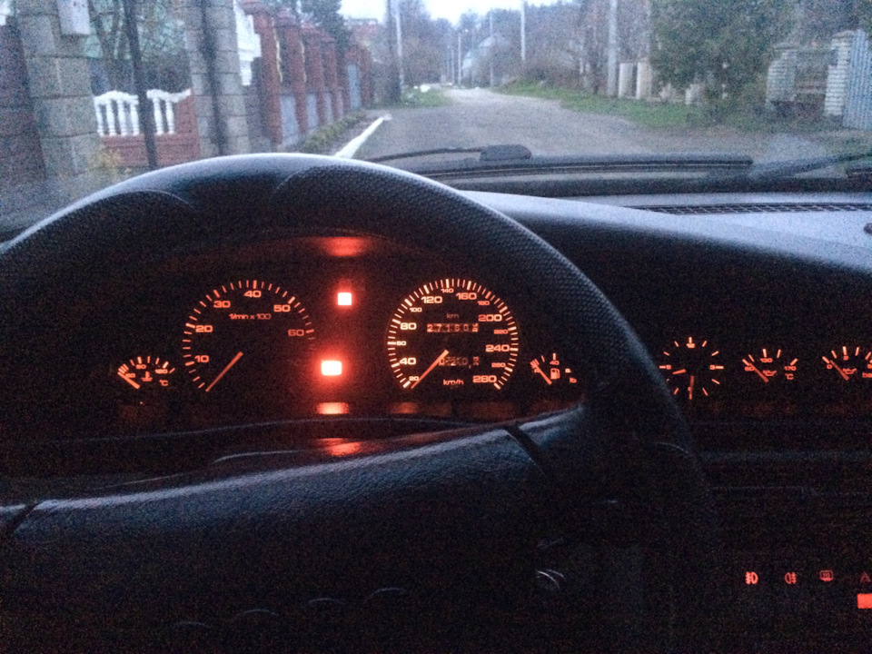 Пищит зуммер давления масла — Audi 100 (C4), 2,8 л, 1994 года | видео ...