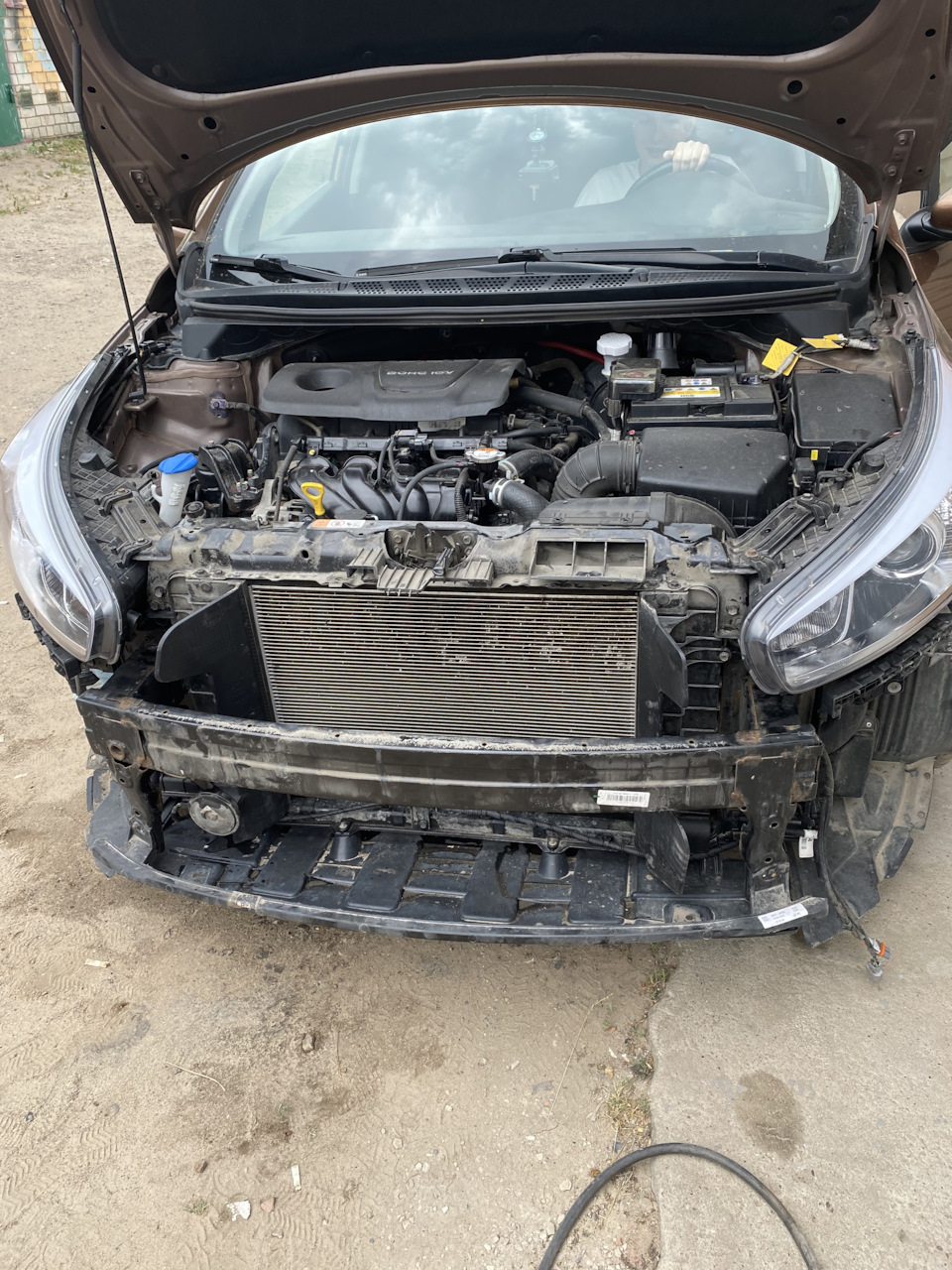 Мойка радиаторов Киа сид 2017 — Hyundai Solaris (1G), 1,6 л, 2016 года ...