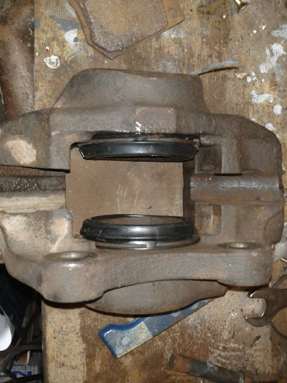 задний суппорт форд маверик. переборка заднего суппорта форд фокус 2. ремонт суппортов форд. суппорт задний ford s-max. ремкомплект заднего суппорта форд транзит.