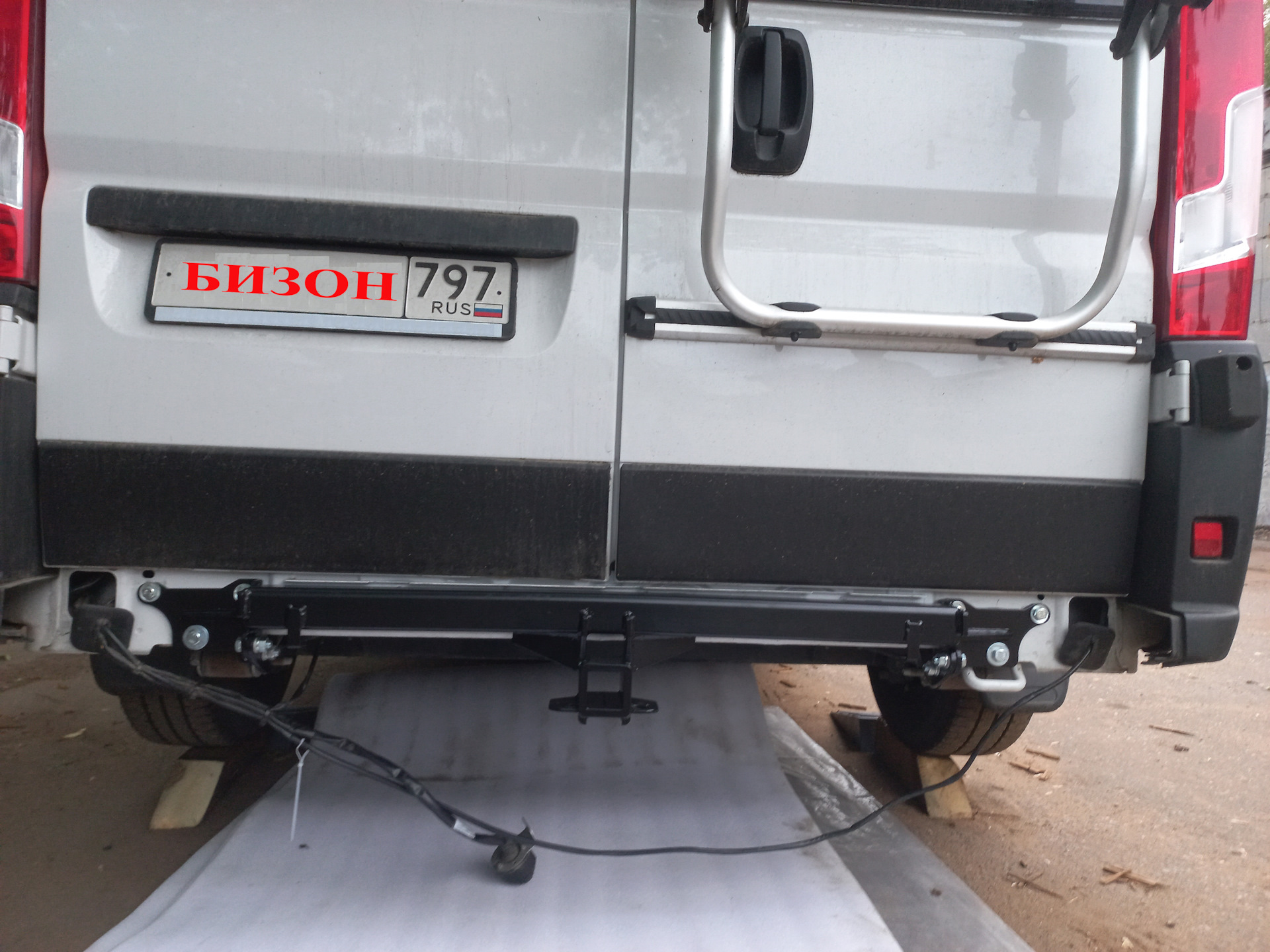 Фаркоп на Fiat Ducato III / Citroen Jumper / Peugeot Boxer — БИЗОН на ...