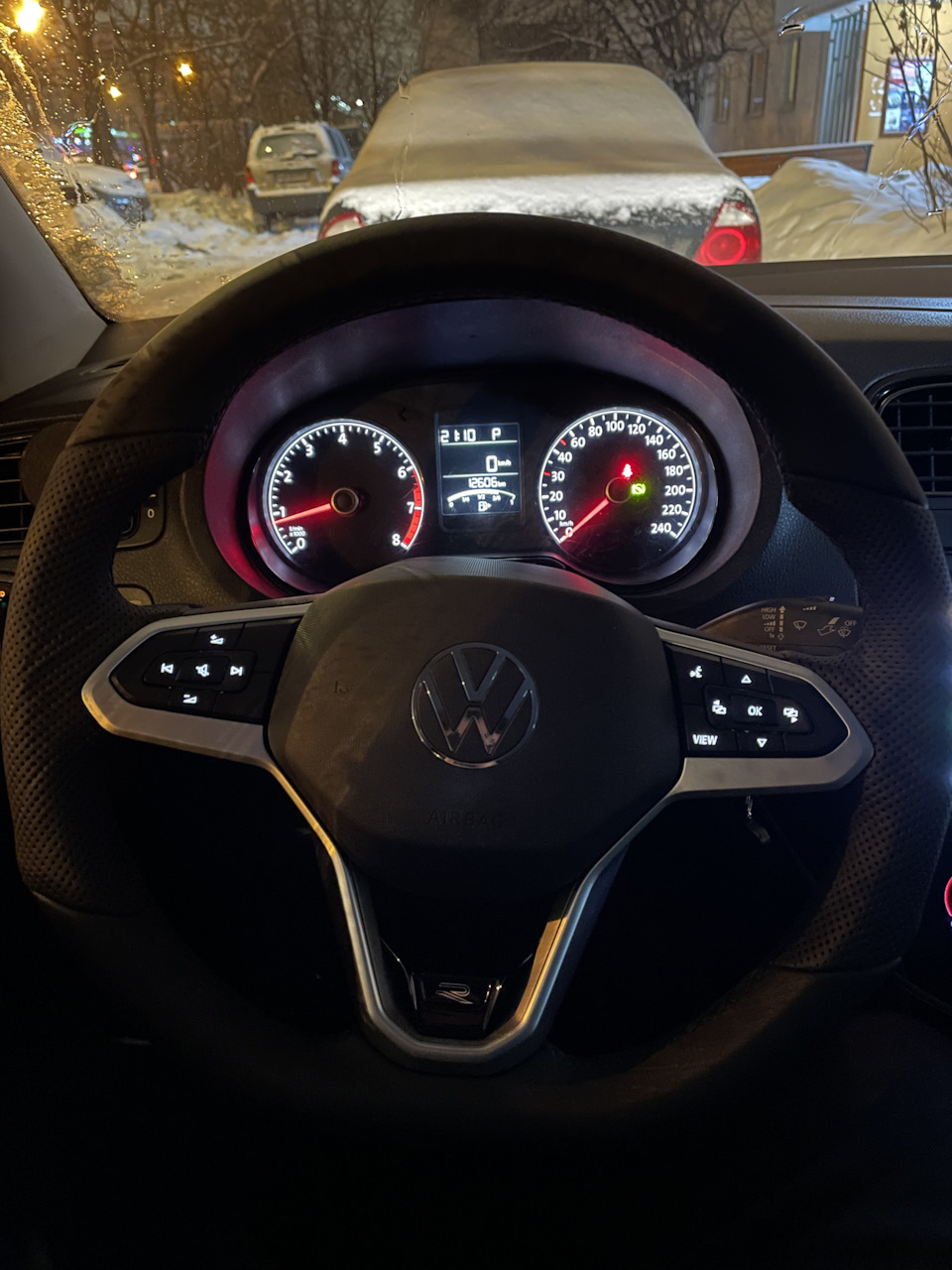 Руль от новой платформы — Volkswagen Polo Sedan, 1,6 л, 2019 года ...