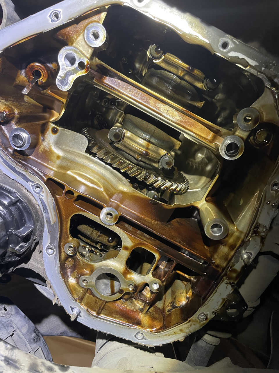 Замена демпферов на балансировочных валах — Toyota Camry (XV50), 2,5 л ...