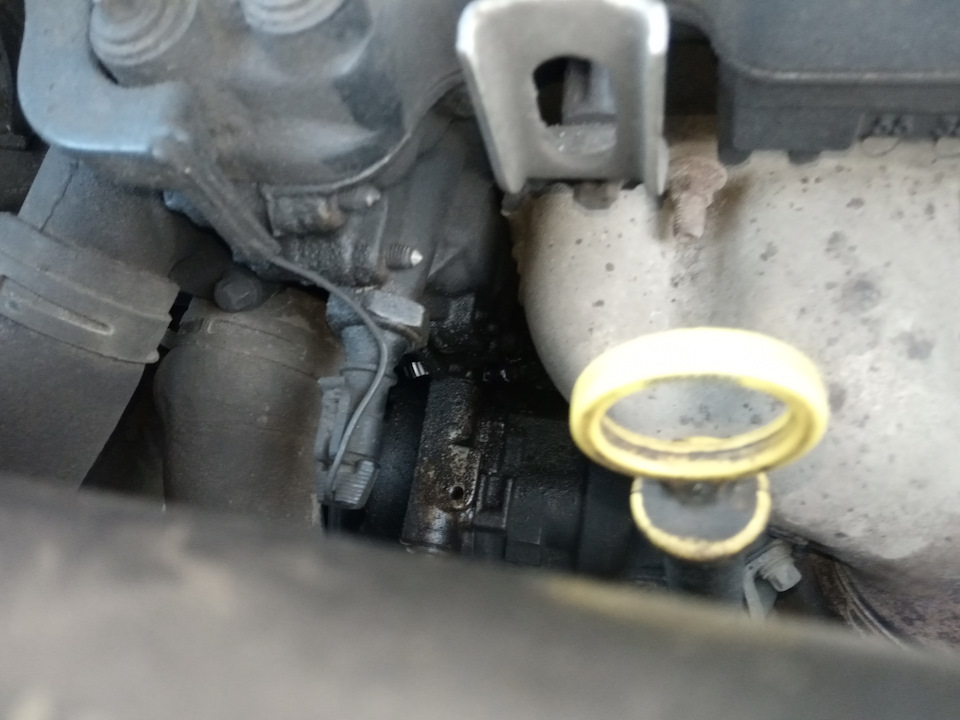 А вот собственно и одна из трабл — Opel Corsa D, 1,2 л, 2007 года ...
