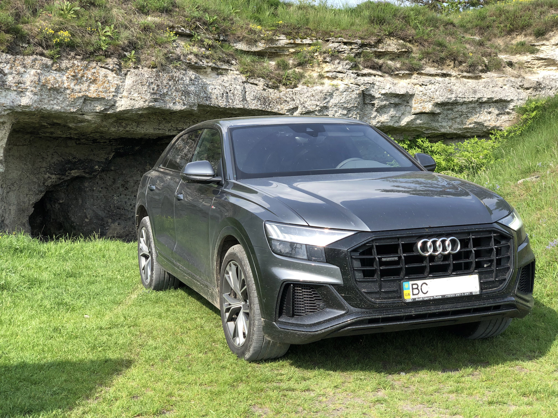 Audi q8. Ауди q8 2010. Audi q8 серый. Ауди q8 дизель.