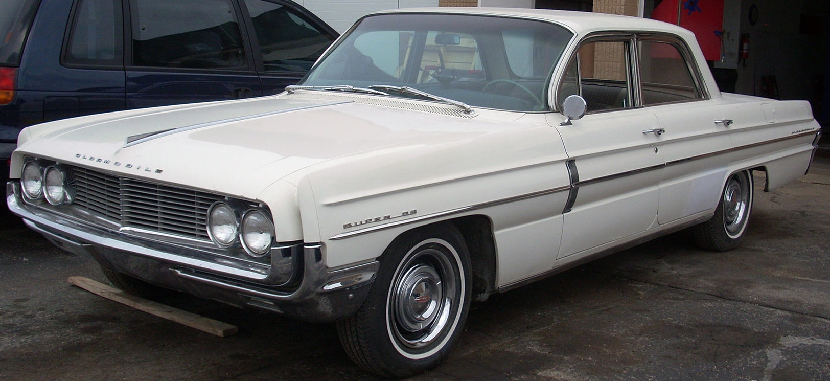 Oldsmobile f 88