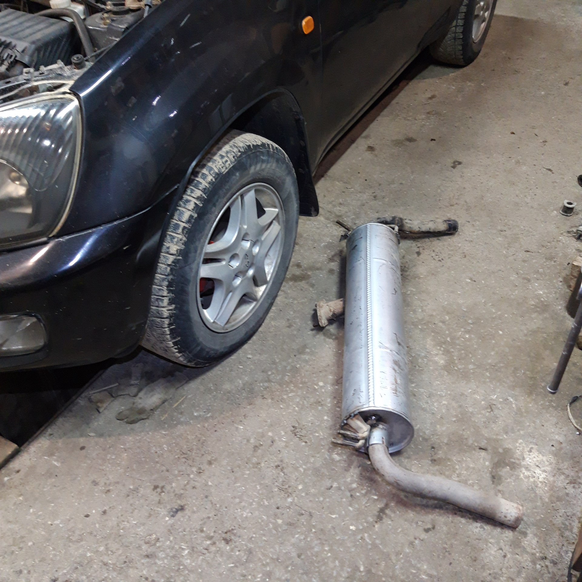 Выхлопная система chery tiggo t11. Чери тигго 2. Chery tiggo t11 глушитель. Глушитель chery tiggo t11 2. Глушитель chery tiggo t11 2.