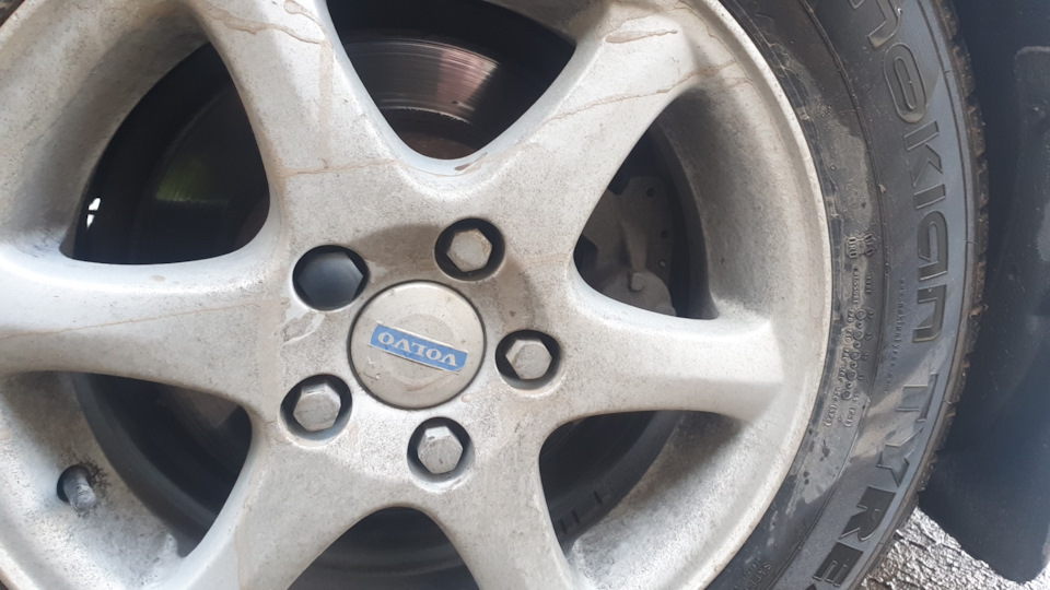 Декоративные колпачки. — Volvo S70, 2,3 л, 1997 года | просто так | DRIVE2