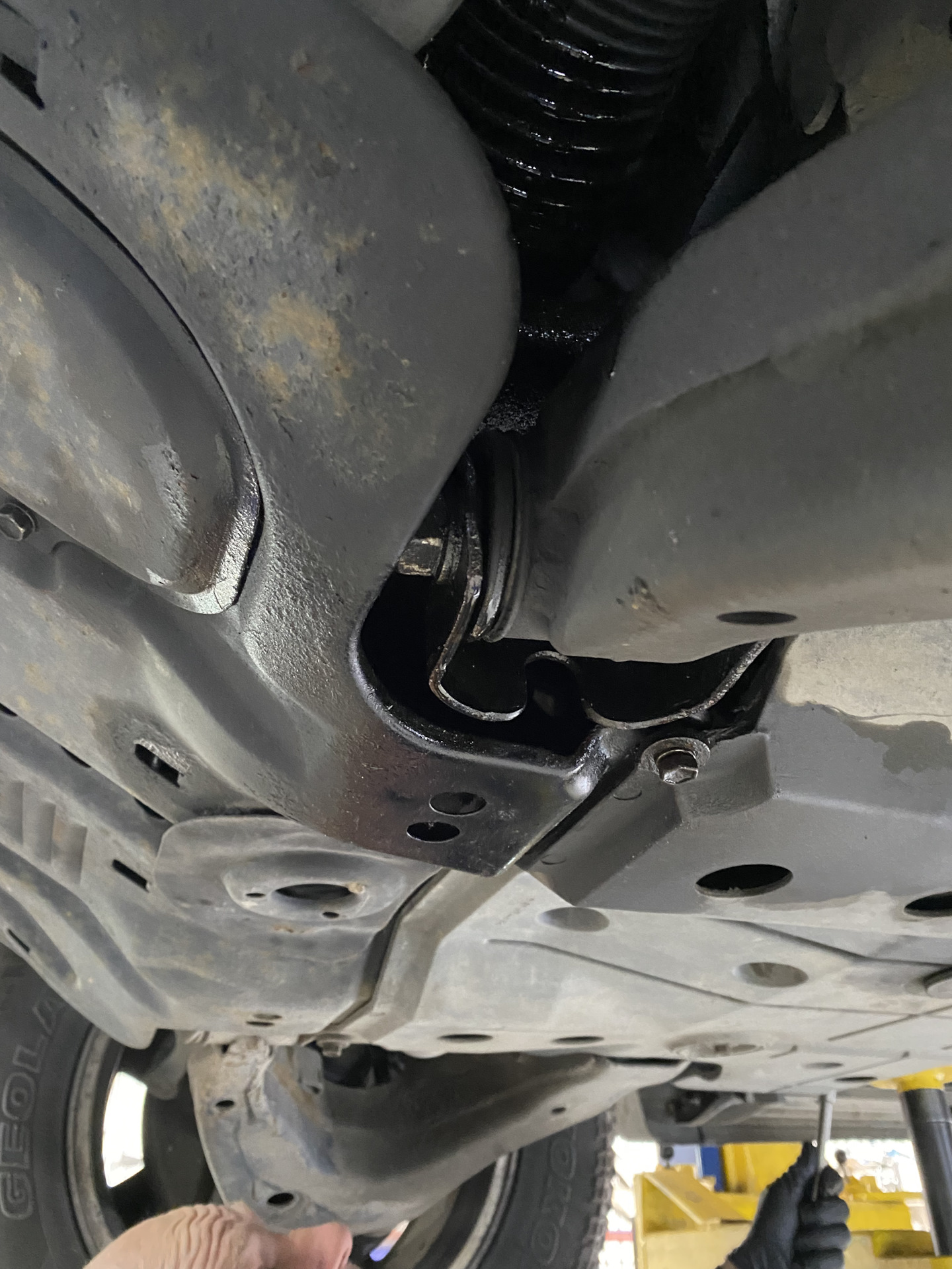 Перебор рулевой рейки — Lexus LX (UZJ100), 4,7 л, 2005 года | поломка ...