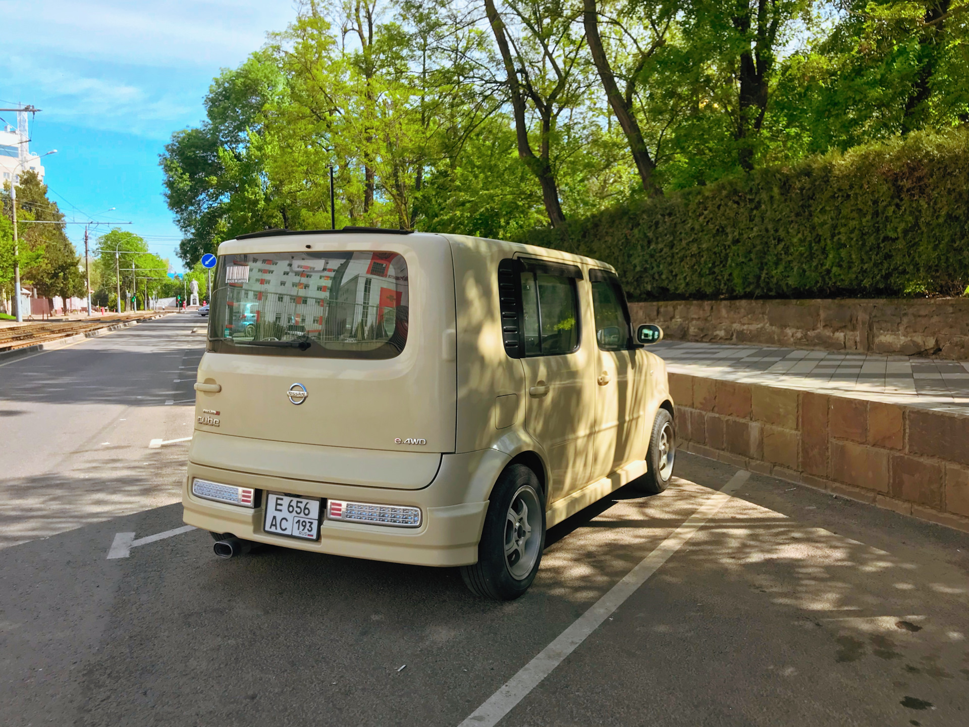 Продаю любимую тачку. — Nissan Cube II, 1,4 л, 2007 года | продажа машины |  DRIVE2