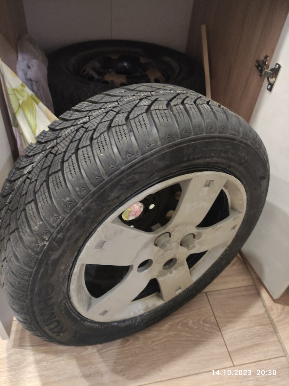 Зимняя резина Kumho WinterCraft WP-52 — Chevrolet Aveo Sedan (1G), 1,5 ...