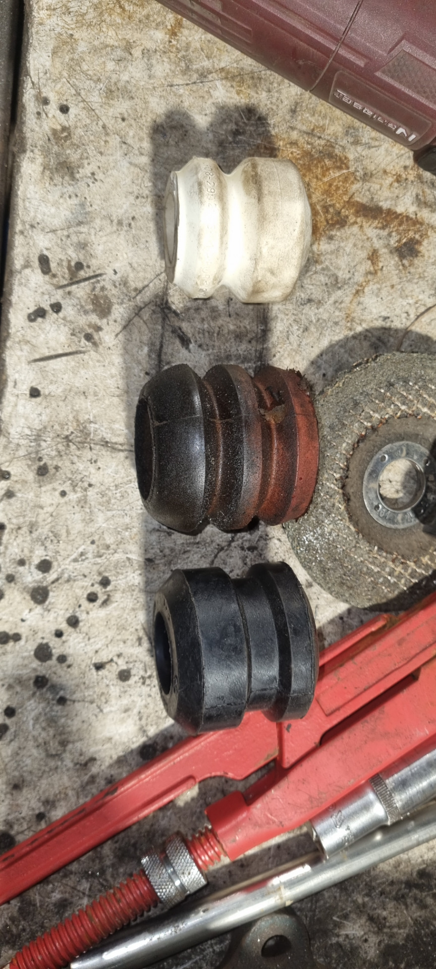 Деньги на ветер. Черные в помойку вместе с родными. — ИЖ 2717