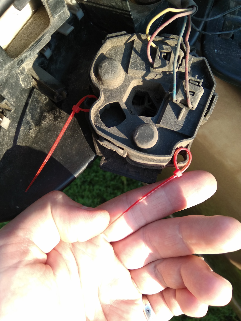 Зеркало заднего вида болтается что делать. Смотреть фото Зеркало заднего вида болтается что делать. Смотреть картинку Зеркало заднего вида болтается что делать. Картинка про Зеркало заднего вида болтается что делать. Фото Зеркало заднего вида болтается что делать Зеркало заднего вида болтается что делать. Смотреть фото Зеркало заднего вида болтается что делать. Смотреть картинку Зеркало заднего вида болтается что делать. Картинка про Зеркало заднего вида болтается что делать. Фото Зеркало заднего вида болтается что делать