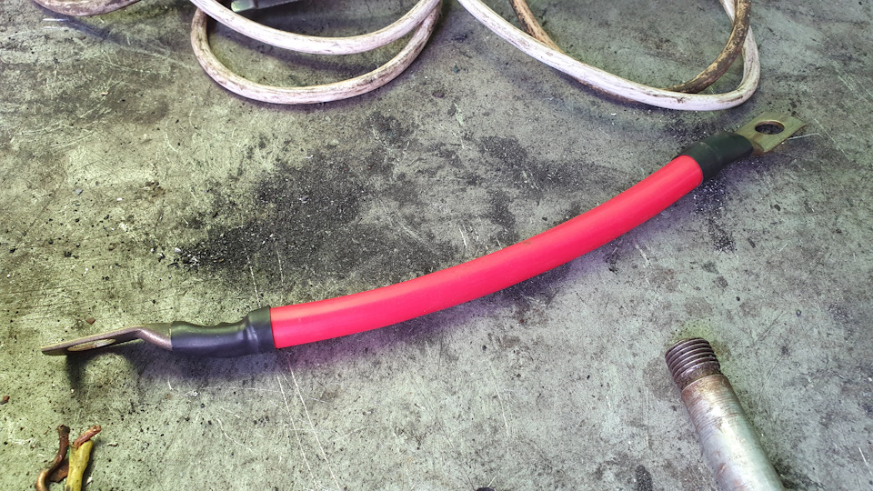 Купленный Игорем провод массы. Длинна 30см от края до края — Audi Q7 (1G)