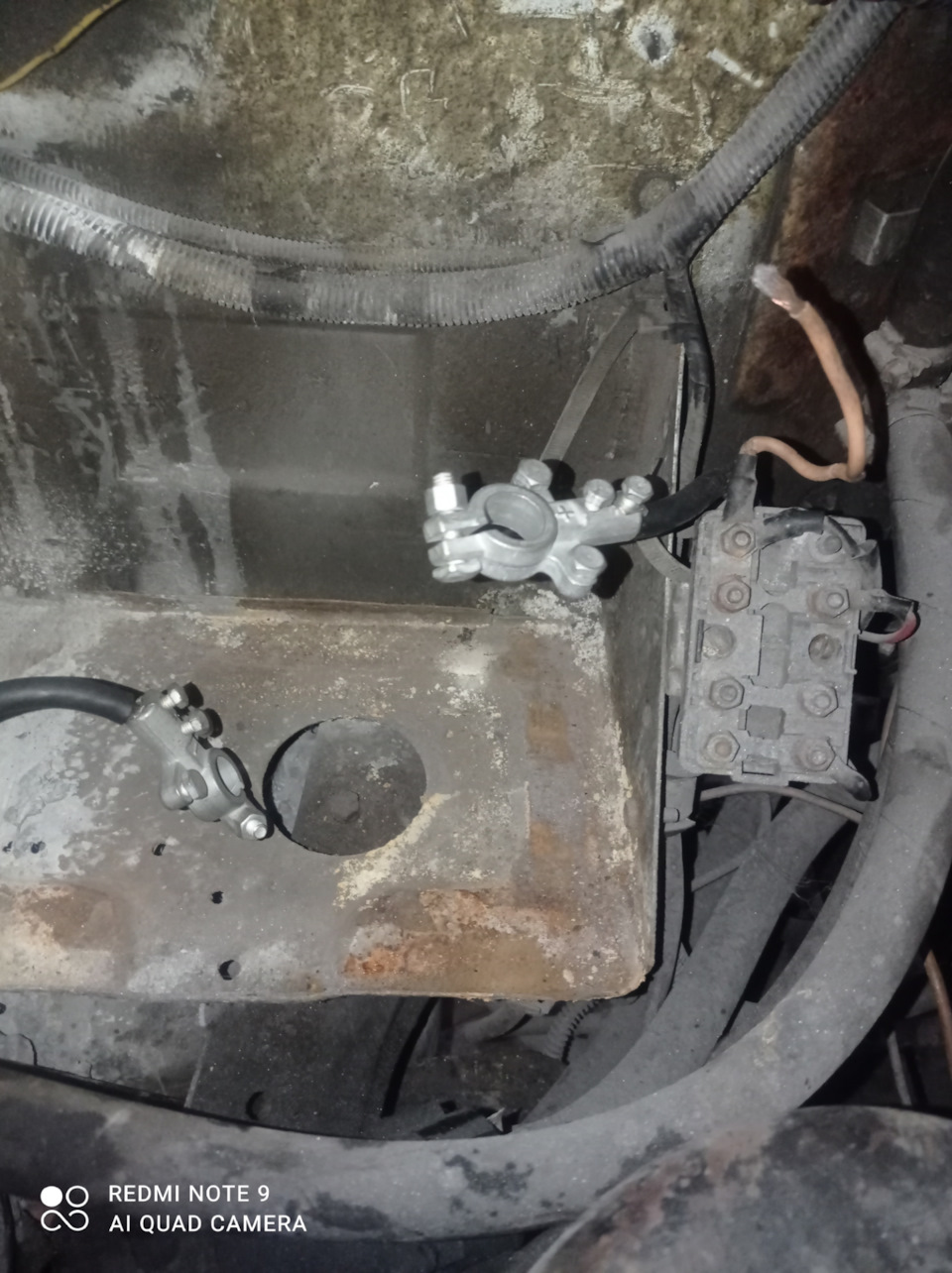 Замена клемм АКБ. — ГАЗ Соболь, 2,5 л, 2006 года | запчасти | DRIVE2