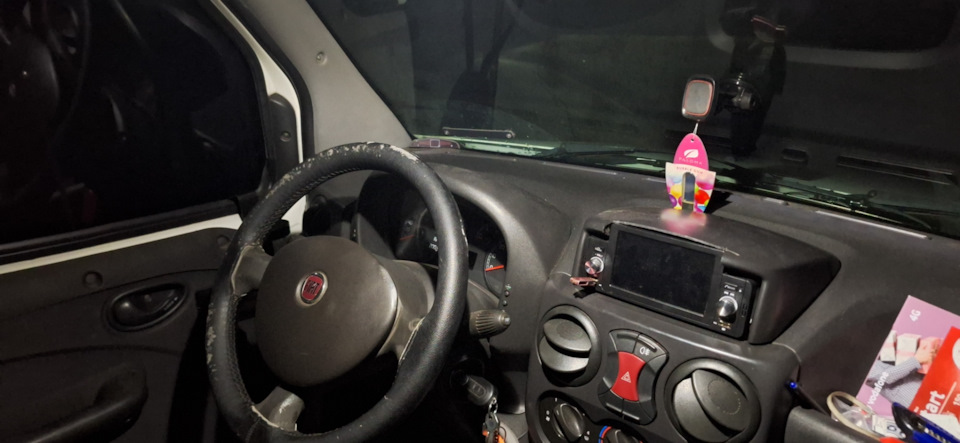 Замена лампочки плафона Фиат Добло, 43мм — FIAT Doblo (1G), 1,4 л, 2008 ...