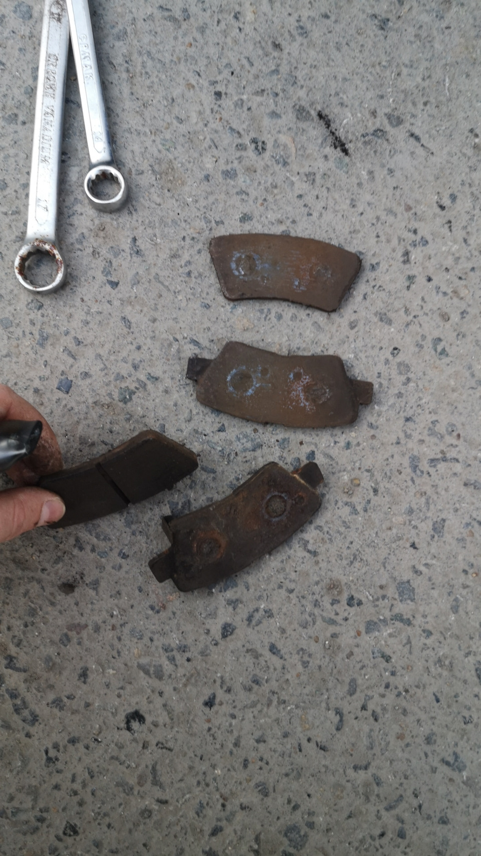 Задние тормоза — Hyundai Avante (5G), 1,6 л, 2011 года | своими руками ...