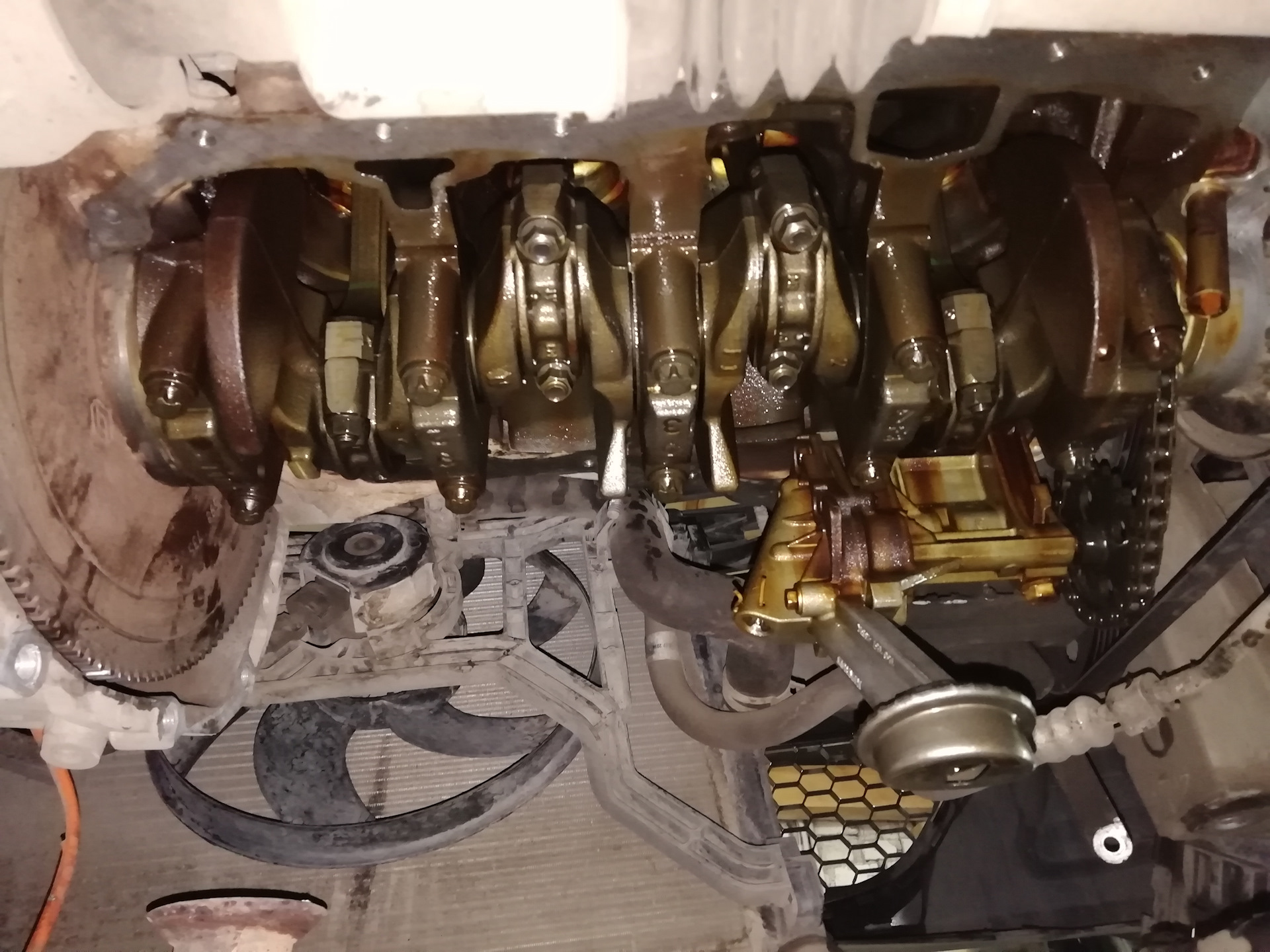 Замена прокладки поддона рено логан 1. 6 8 клапанов. 6 8 клапанов. 6 16 клапанов. Снять поддон логан 1.