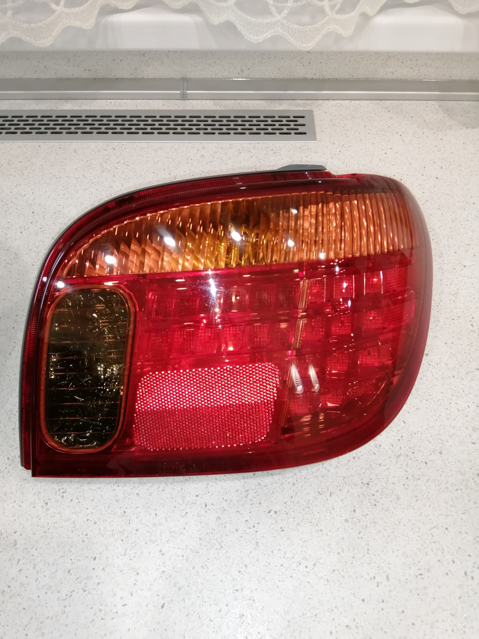 Задние фонари LED Toyota 52-106 — Toyota Vitz (10), 1 л, 2004 года |  стайлинг | DRIVE2