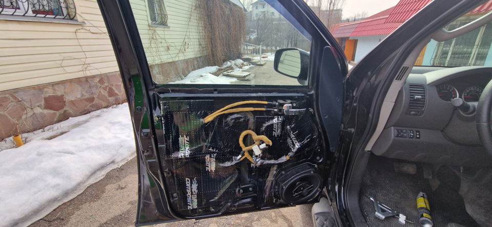 Обесшумка и замена динамиков — Nissan Pathfinder (3G), 4 л, 2006 года ...