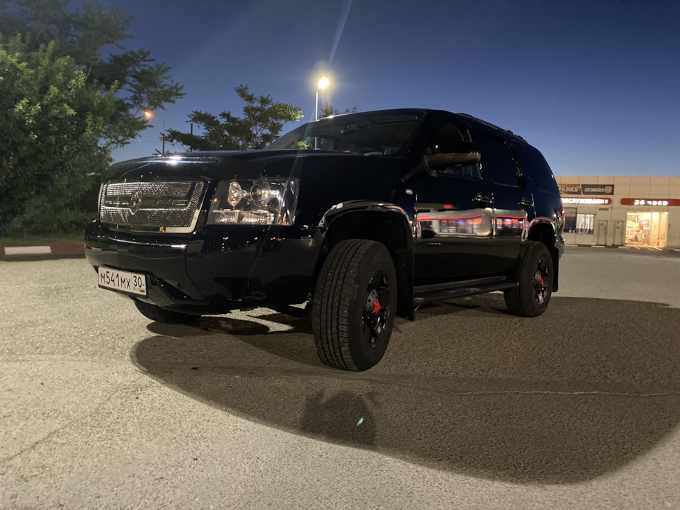 Chevrolet Tahoe 3d Low