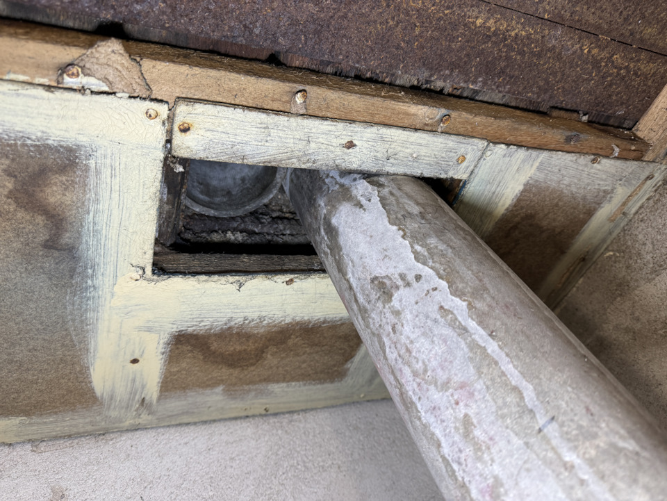 Как же правильно избавиться от сырости и плесени в подвале гаража? Как ...