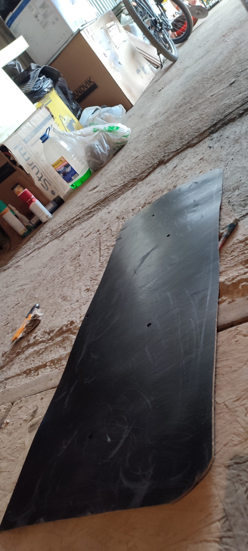 Брызговик — Hyundai Equus (2G), 3,8 л, 2014 года | своими руками | DRIVE2