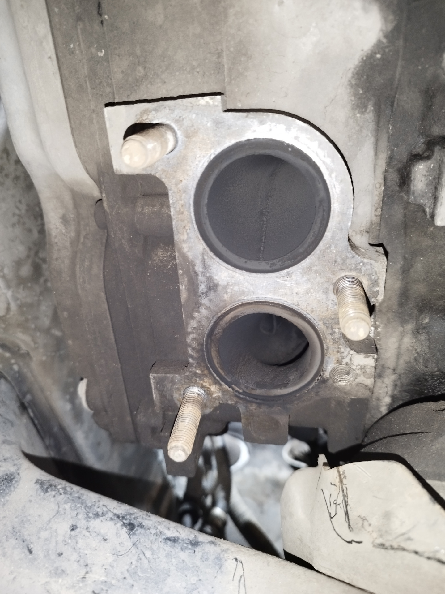 Вырвал шпильку выпускного коллектора! — Subaru Outback (BP), 2,5 л ...