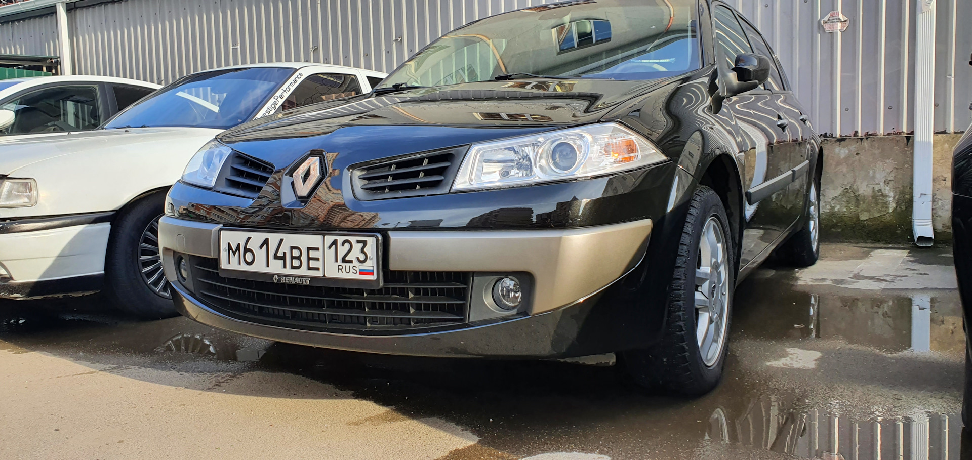 Ремонт по страховке завершен. Новое лицо Мегана. — Renault Megane II, 2 л,  2008 года | кузовной ремонт | DRIVE2